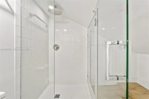 3951 Park Drive Miami FL 33133
