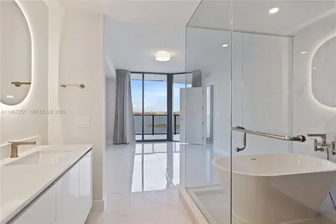 700 NE 24 Miami FL 33137