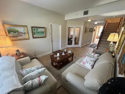 824 SW 143rd Terrace Pembroke Pines FL 33027
