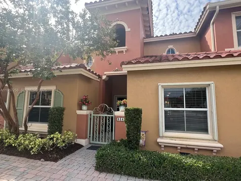 824 SW 143rd Terrace Pembroke Pines FL 33027