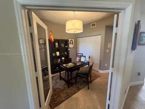 824 SW 143rd Terrace Pembroke Pines FL 33027