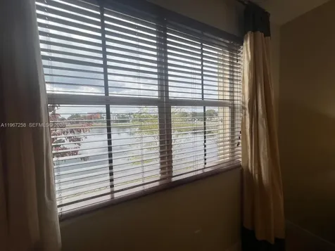 824 SW 143rd Terrace Pembroke Pines FL 33027