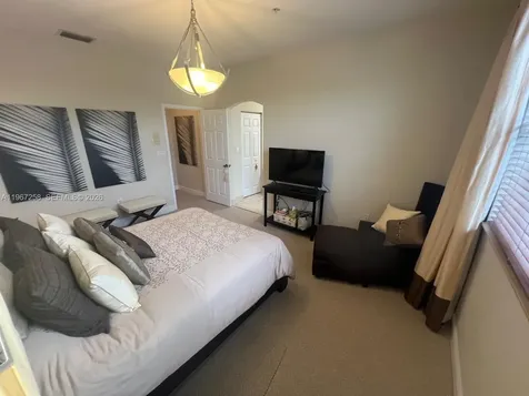824 SW 143rd Terrace Pembroke Pines FL 33027