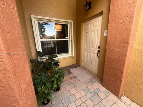 824 SW 143rd Terrace Pembroke Pines FL 33027