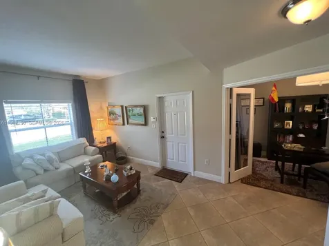 824 SW 143rd Terrace Pembroke Pines FL 33027