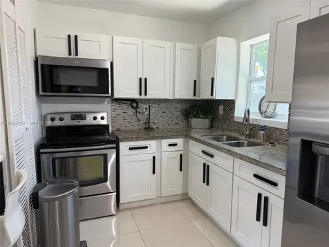 6700 NW 5th Avenue Miami FL 33150