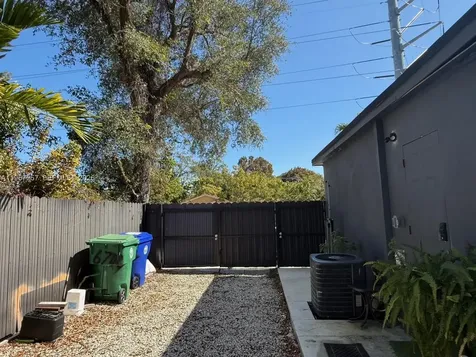 6700 NW 5th Avenue Miami FL 33150