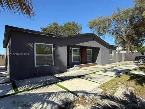 6700 NW 5th Avenue Miami FL 33150