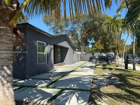 6700 NW 5th Avenue Miami FL 33150
