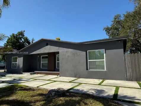 6700 NW 5th Avenue Miami FL 33150