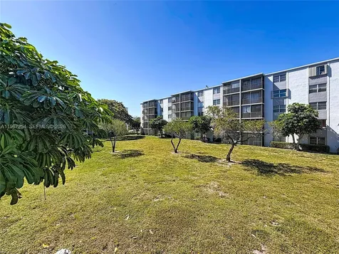 8740 N Sherman Circle Miramar FL 33025