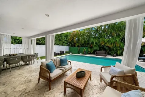 736 W 51 Street Miami Beach FL 33140