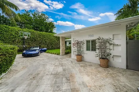 736 W 51 Street Miami Beach FL 33140