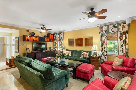 4867 SW 82nd Street Miami FL 33143