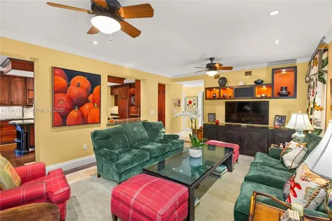 4867 SW 82nd Street Miami FL 33143