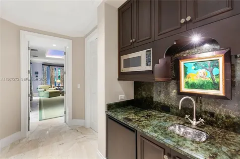 4867 SW 82nd Street Miami FL 33143