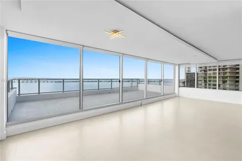 1541 Brickell Avenue Miami FL 33129