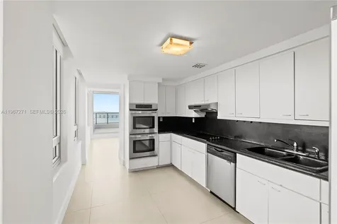 1541 Brickell Avenue Miami FL 33129