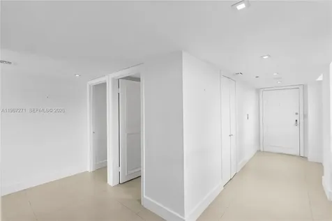 1541 Brickell Avenue Miami FL 33129