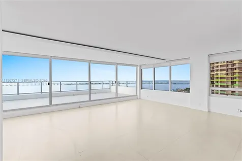 1541 Brickell Avenue Miami FL 33129
