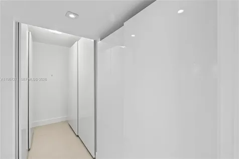 1541 Brickell Avenue Miami FL 33129