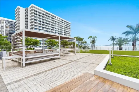 1541 Brickell Avenue Miami FL 33129
