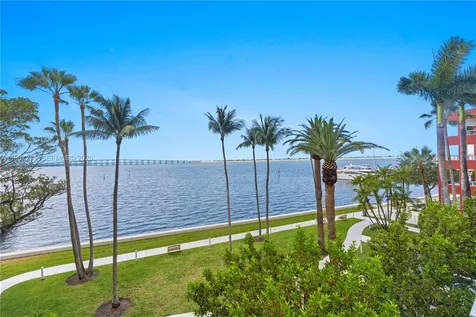 1541 Brickell Avenue Miami FL 33129