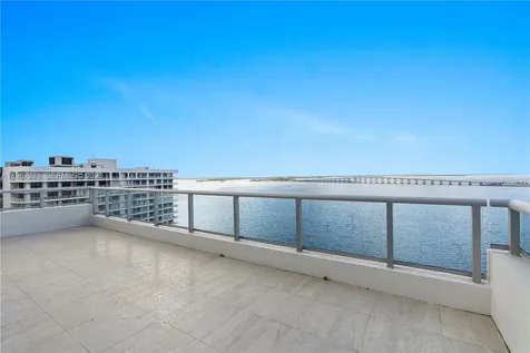 1541 Brickell Avenue Miami FL 33129