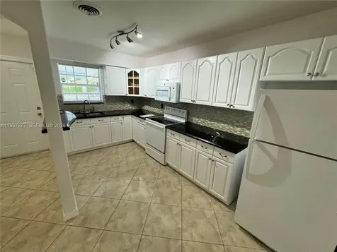 4381 Purdy Lane West Palm Beach FL 33406