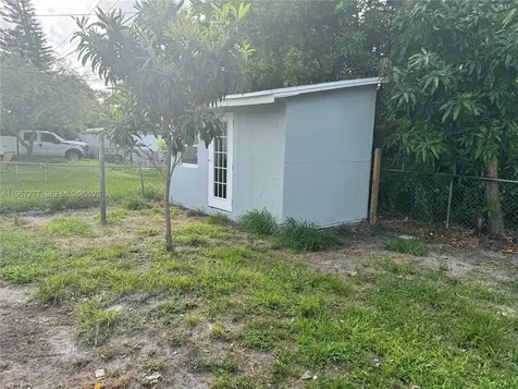 4381 Purdy Lane West Palm Beach FL 33406