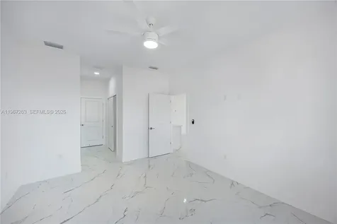 809 Vance Avenue E Lehigh Acres FL 33974