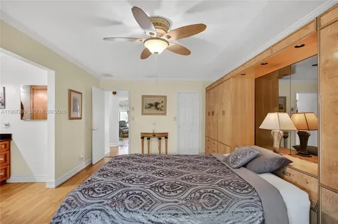 10681 Greenbriar Court Boca Raton FL 33498