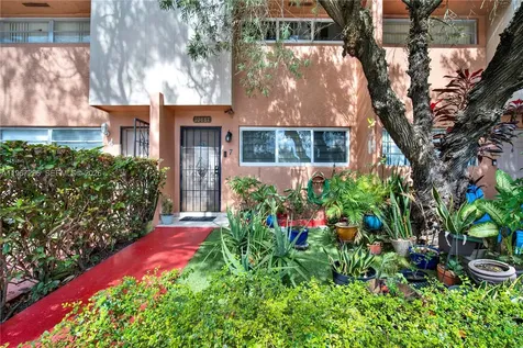 10881 SW 6th Street Sweetwater FL 33174