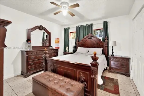 10881 SW 6th Street Sweetwater FL 33174