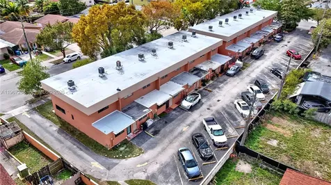 10881 SW 6th Street Sweetwater FL 33174