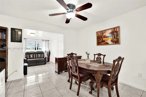 10881 SW 6th Street Sweetwater FL 33174