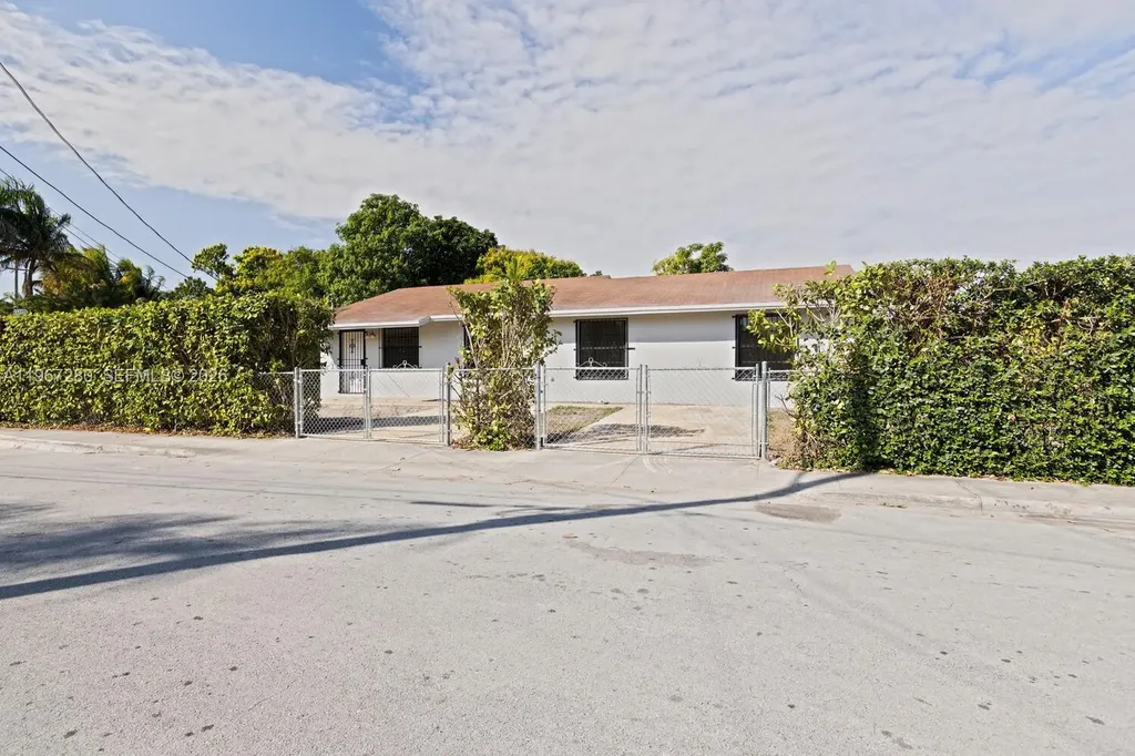 522 SW 3rd Avenue Homestead FL 33030