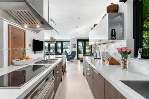 34 W Dilido Drive Miami Beach FL 33139