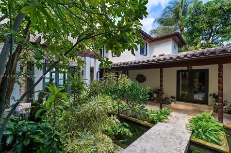 34 W Dilido Drive Miami Beach FL 33139