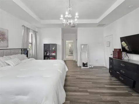 16673 SW 44th Street Miami FL 33185