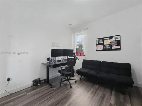 16673 SW 44th Street Miami FL 33185