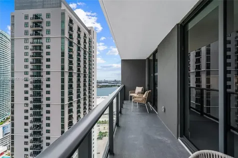 159 NE 6th Street Miami FL 33132