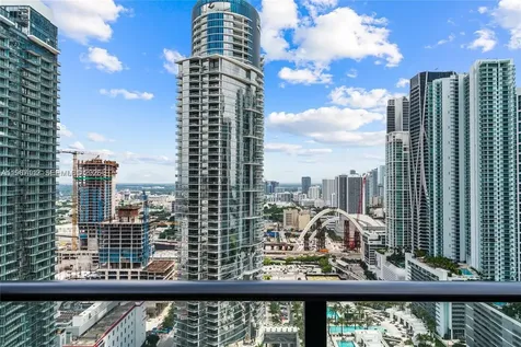 159 NE 6th Street Miami FL 33132