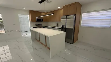 9620 SW 9th Terrace Miami FL 33174