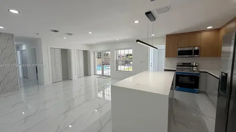 9620 SW 9th Terrace Miami FL 33174