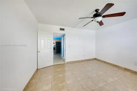 471 Ives Dairy Road Miami FL 33179