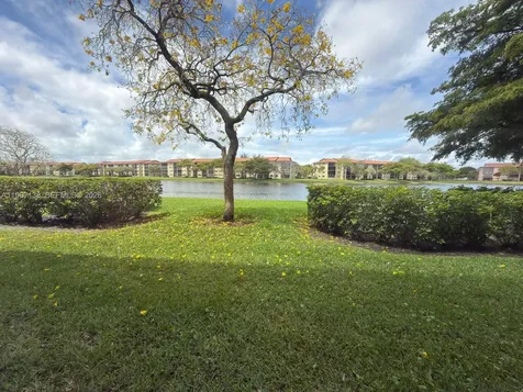 950 SW 138th Avenue Pembroke Pines FL 33027