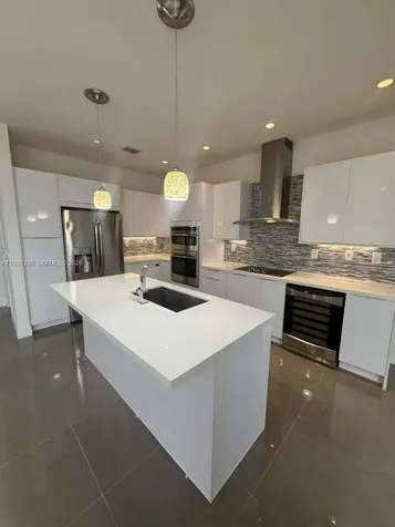6309 NW 104 Th Path Doral FL 33178