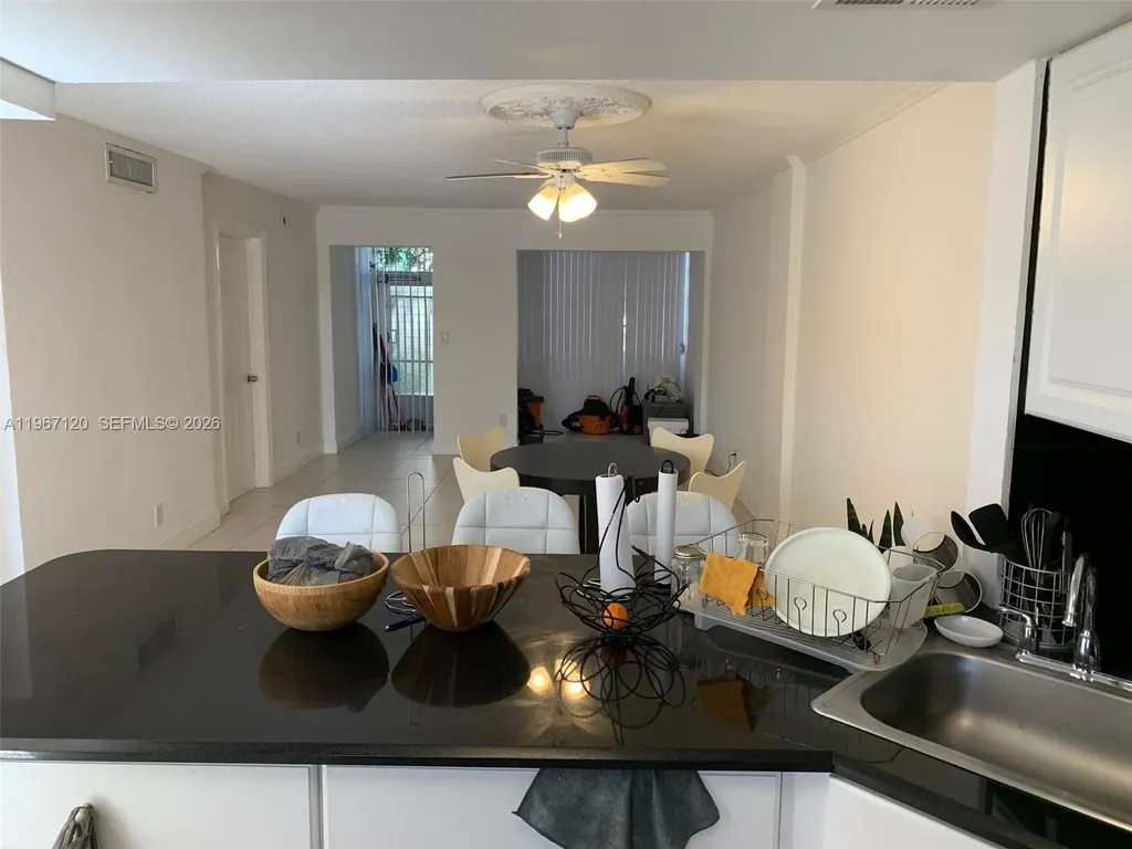 1333 E Hallandale Boulevard Hallandale Beach FL 33009