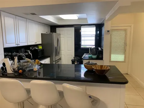 1333 E Hallandale Boulevard Hallandale Beach FL 33009